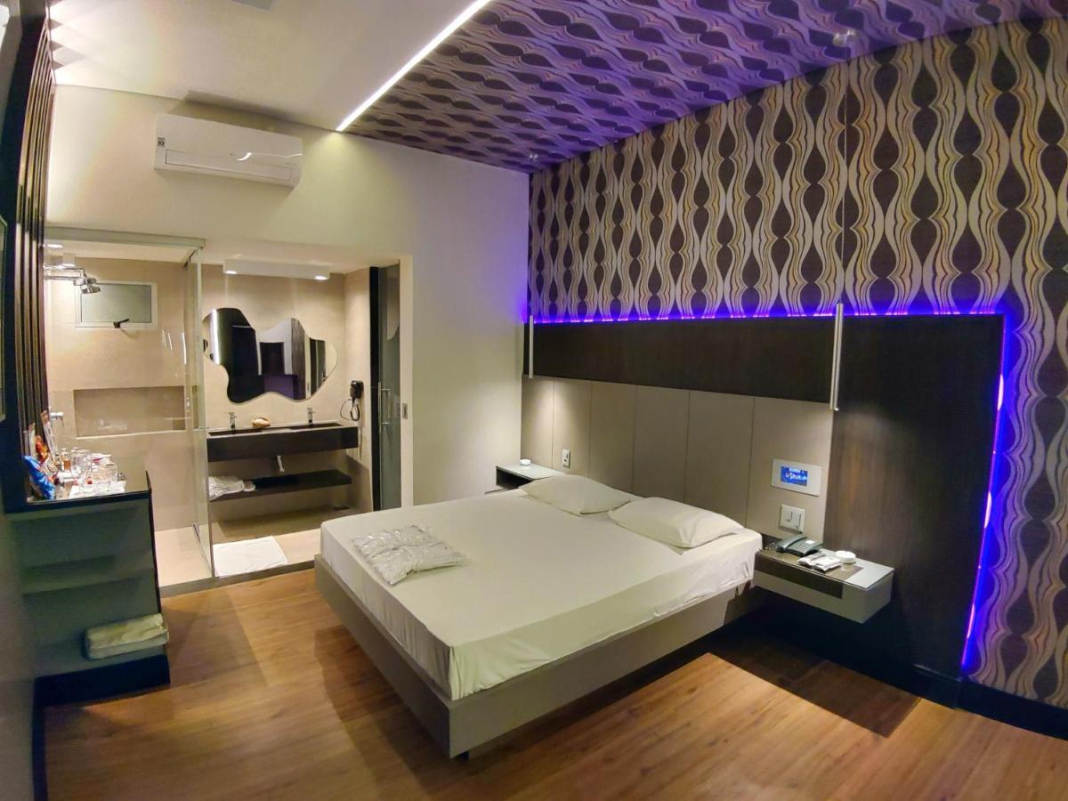 Motel Dallas Belo Horizonte Bagian luar foto