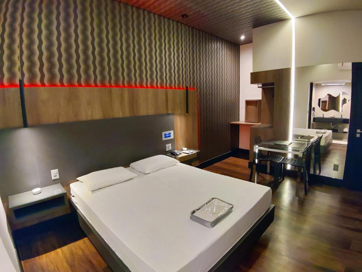 Motel Dallas Belo Horizonte Bagian luar foto